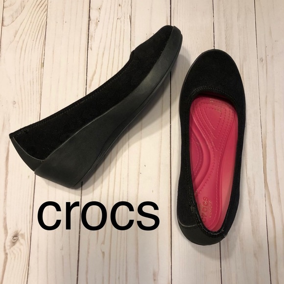 crocs busy day black